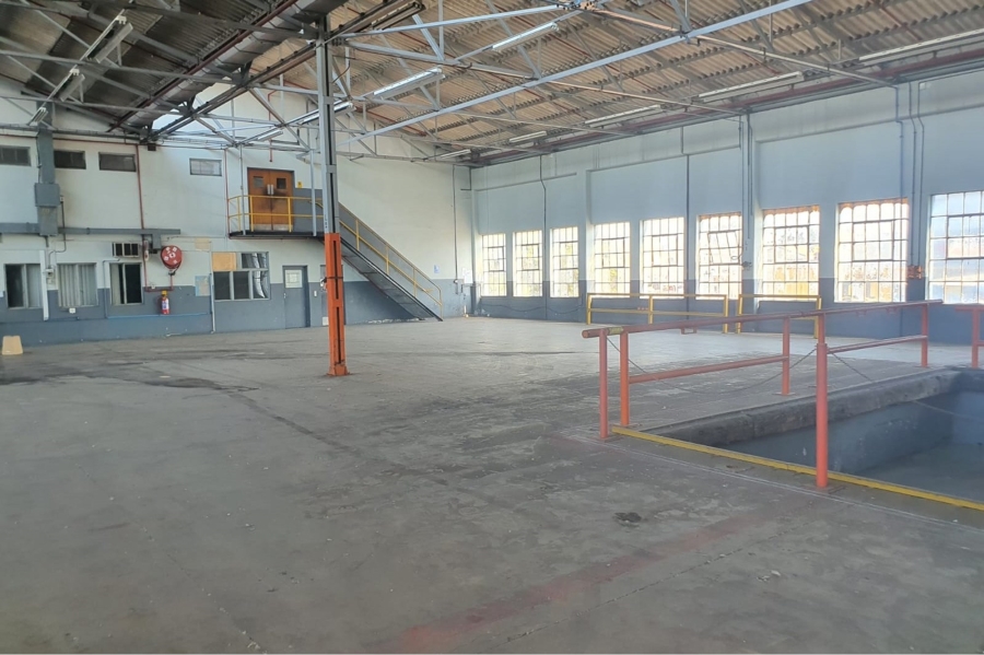 To Let commercial Property for Rent in Sidwell Eastern Cape